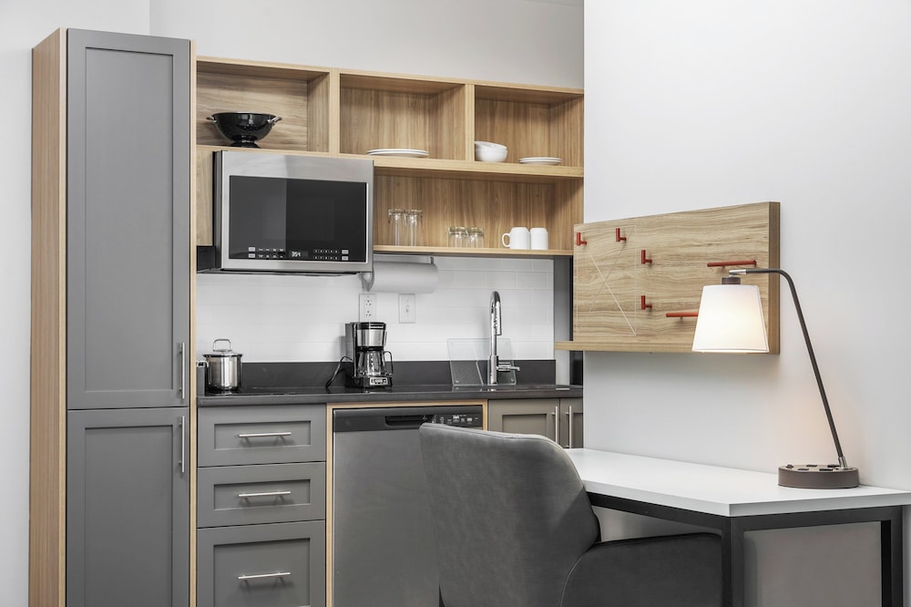 Candlewood Suites Chattanooga – Hamilton Place by IHG 37/48