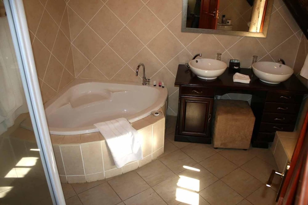 Monchique Guest House 44/50