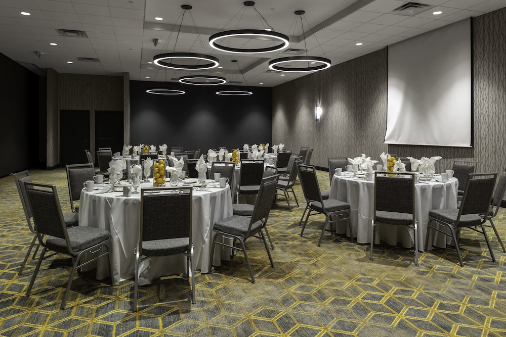 Holiday Inn Boston Dedham Htl And Conf Ctr 41/51