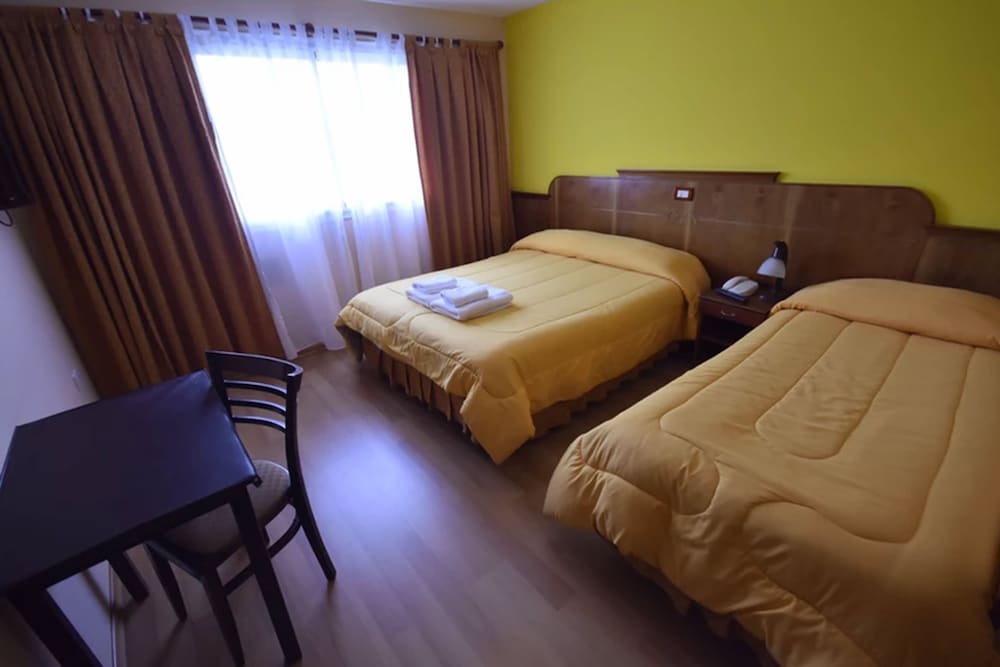 HOTEL PICOS DEL SUR 26/58