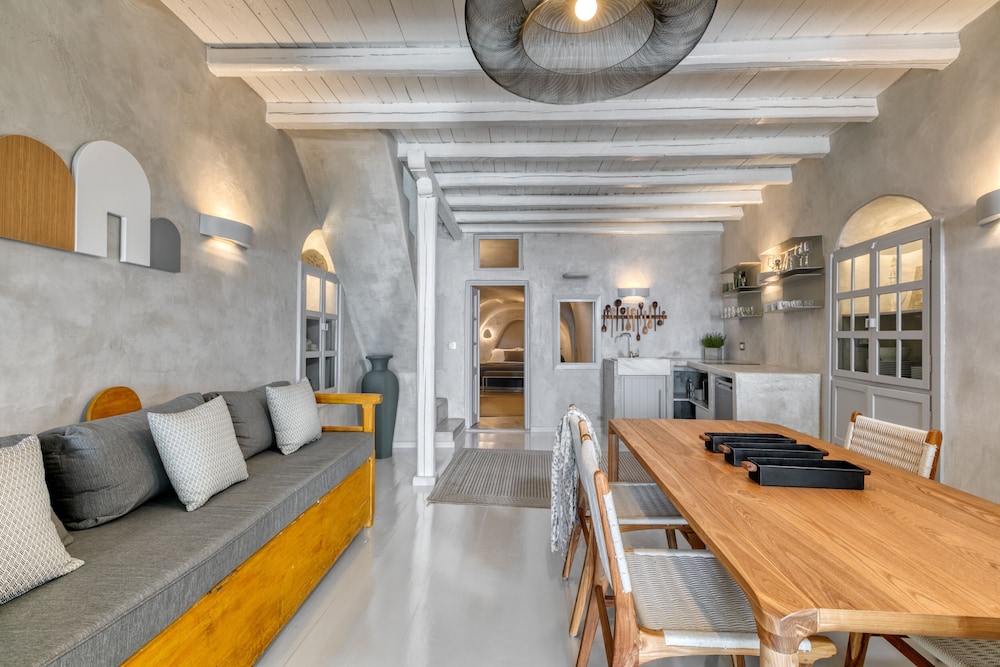 Marble Sun Villa By Caldera Houses 17/39