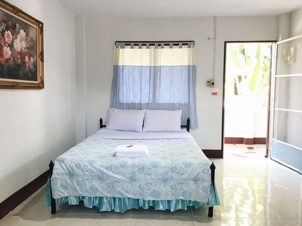 Baan Nuk Anong 23/67