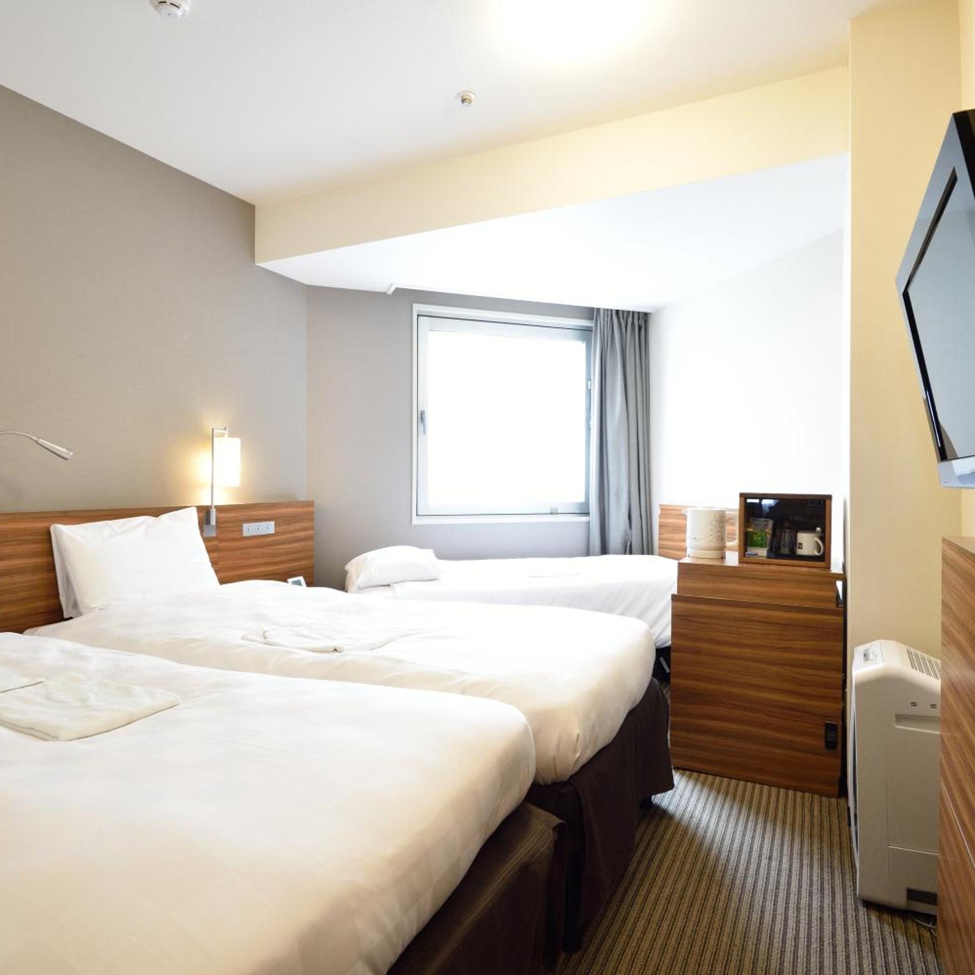 Hollywood, Standard, Twin Beds, with Extra Bed