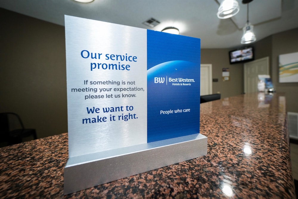 Best Western Airport Inn 27/40