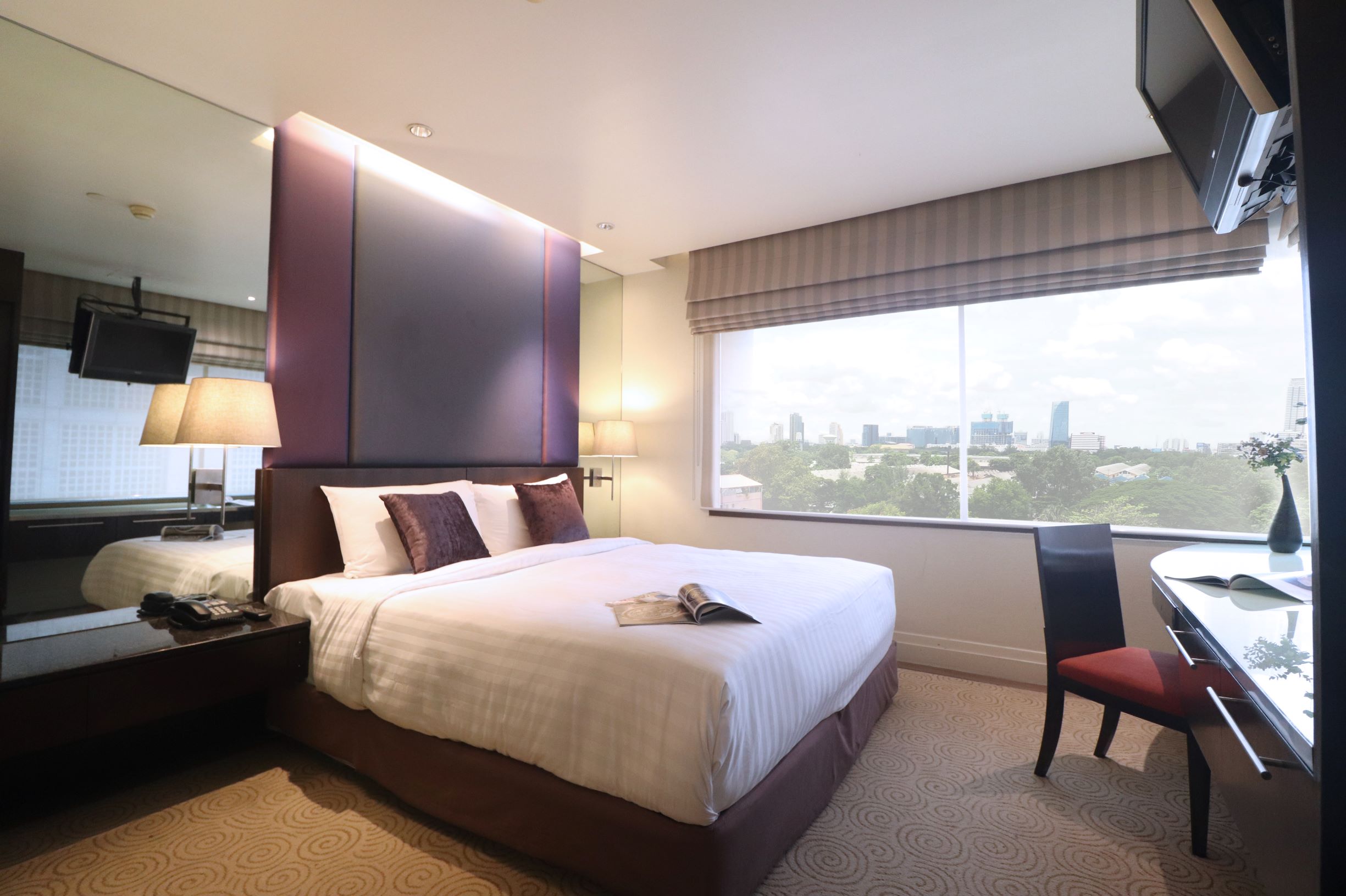 ONE BEDROOM DELUXE SUITE