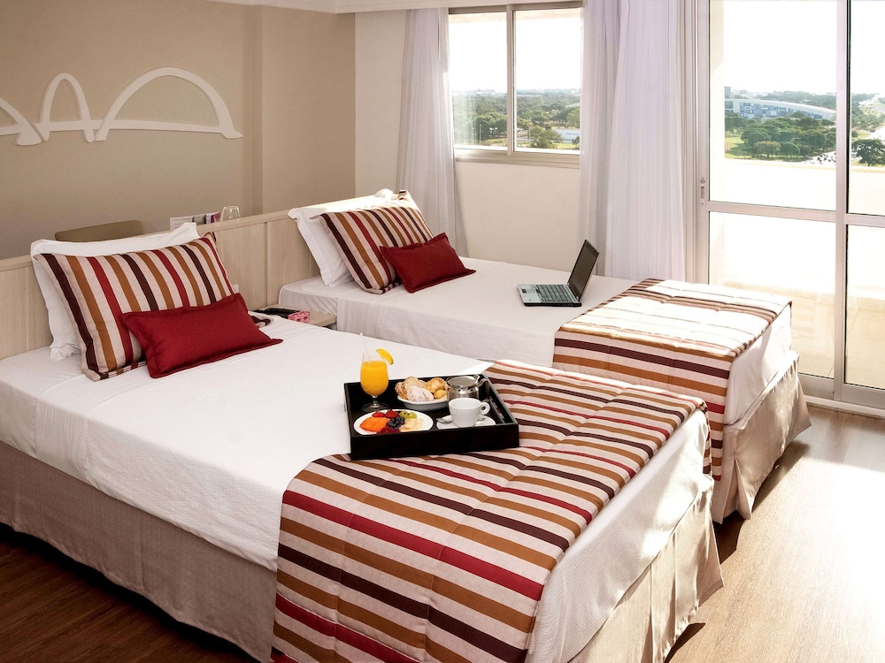 CLASSIC, TWIN BEDS