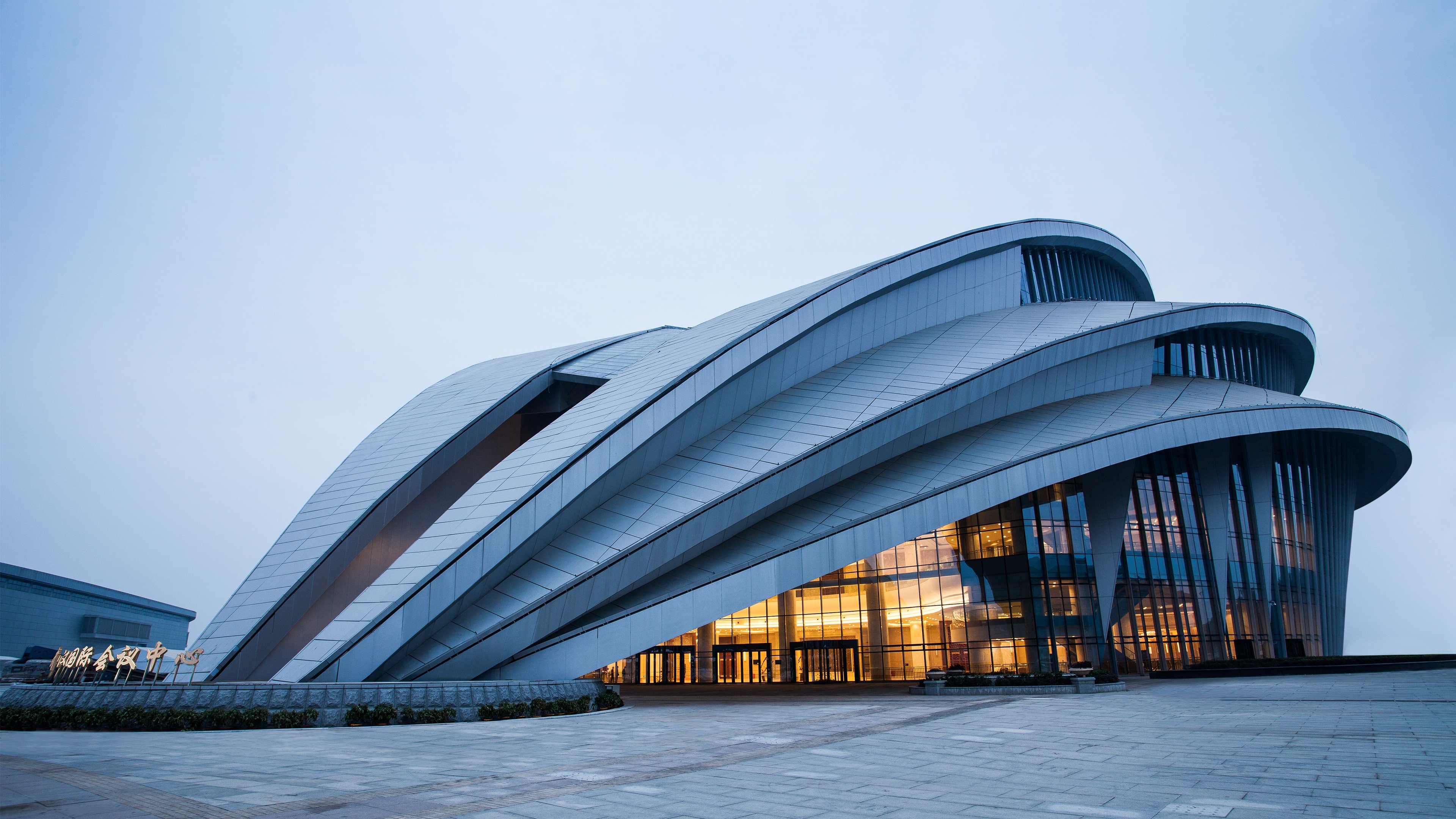 Intercontinental Wuhan 2/50