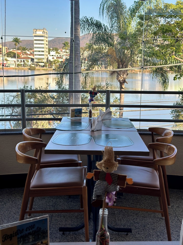 Hotel Atlas Sete Lagoas 29/42