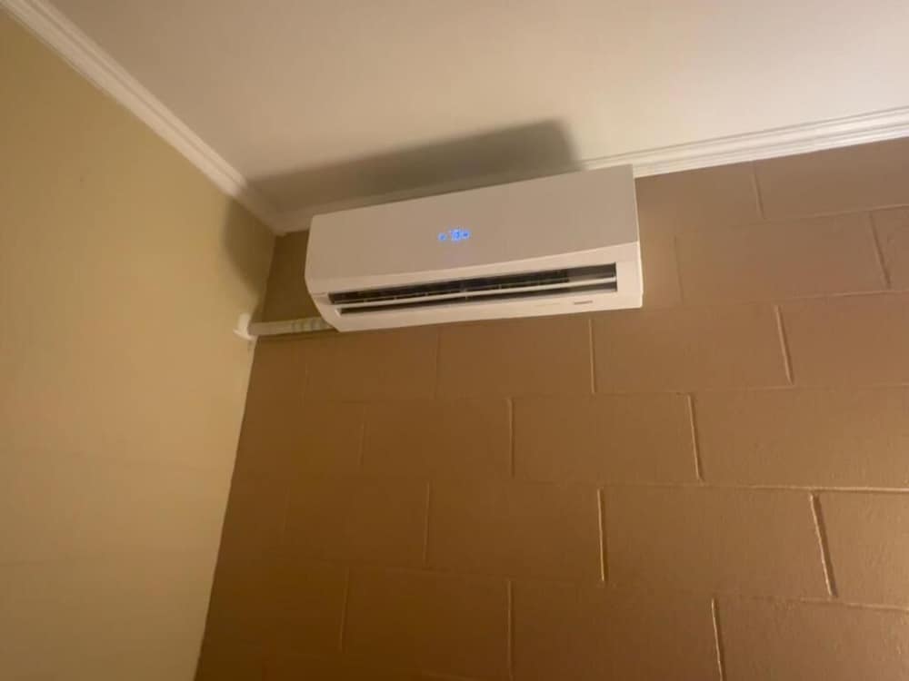 Royal Inn and Suites 30/42