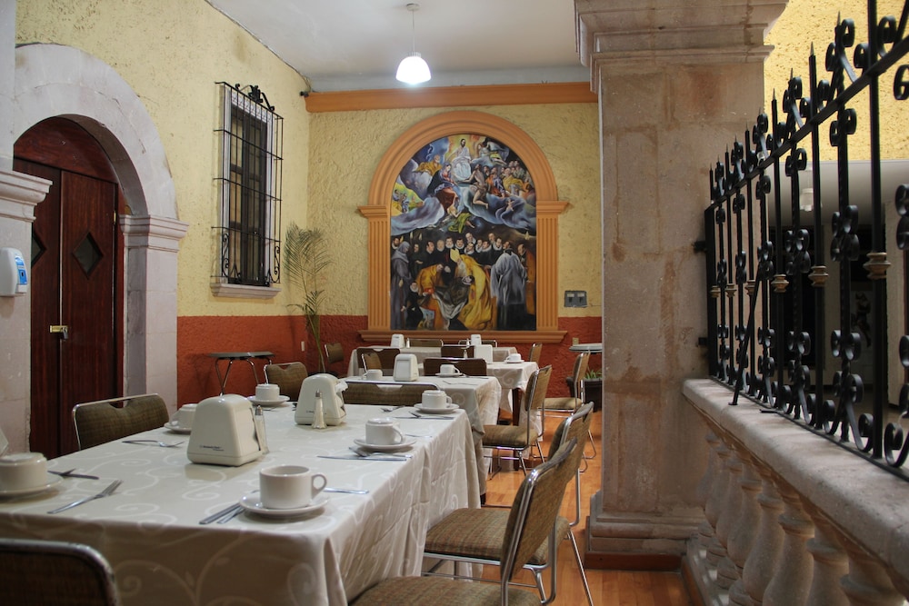 Hotel Maria Benita 39/50