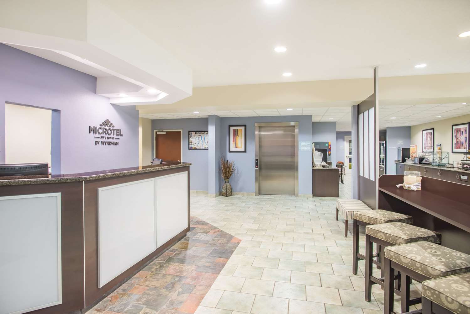 Microtel Inn & Suites By Wyndham Geneva 3/11
