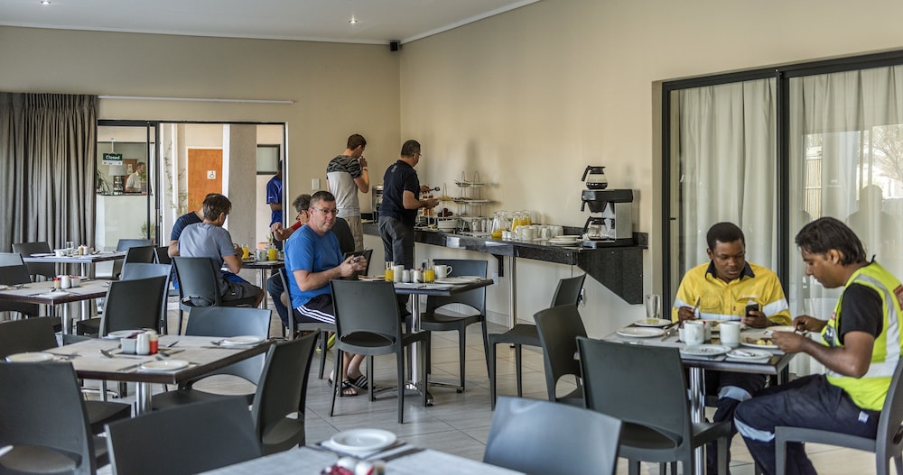 Pofadder Inn by Country Hotels 25/45