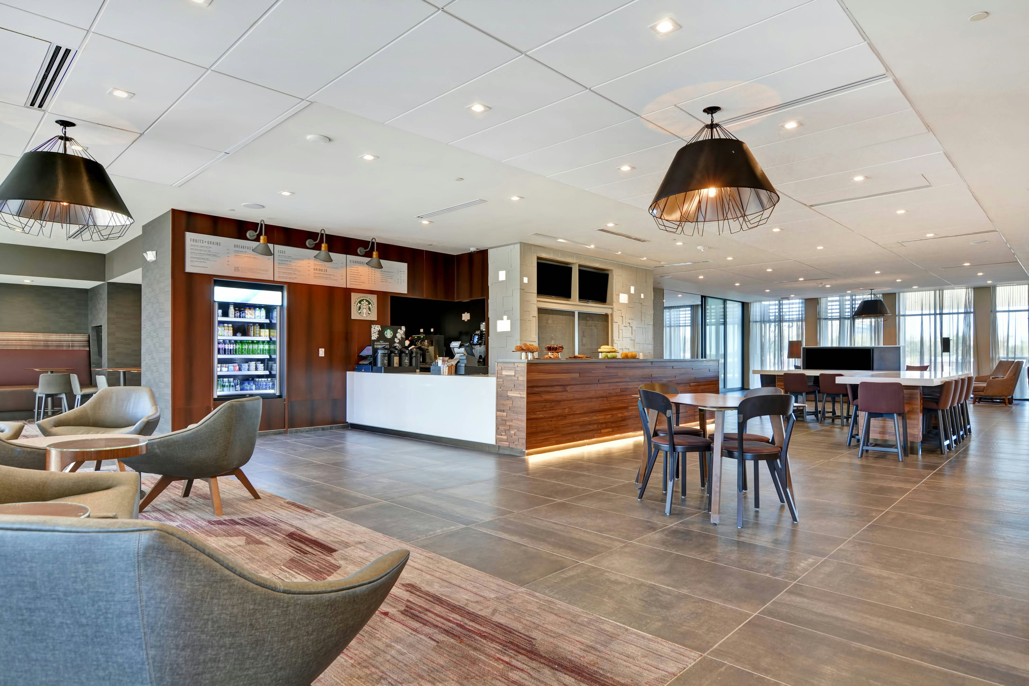 Lobby at Courtyard by Marriott Bentonville Rogers Promenade, ROGERS - AR