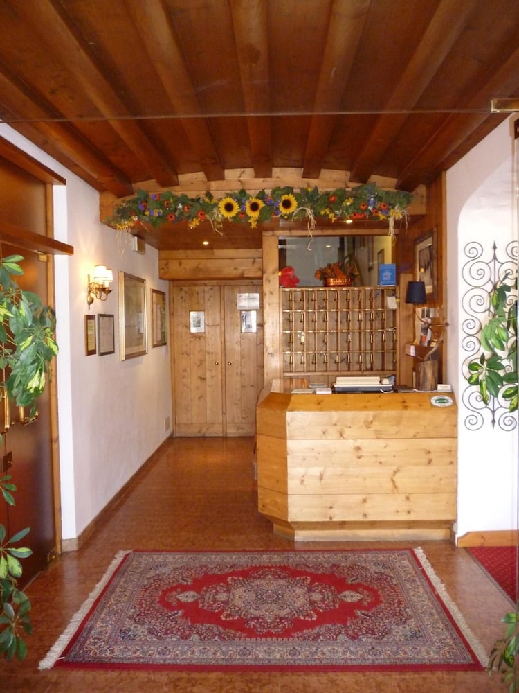 Nord Hotel 8/48