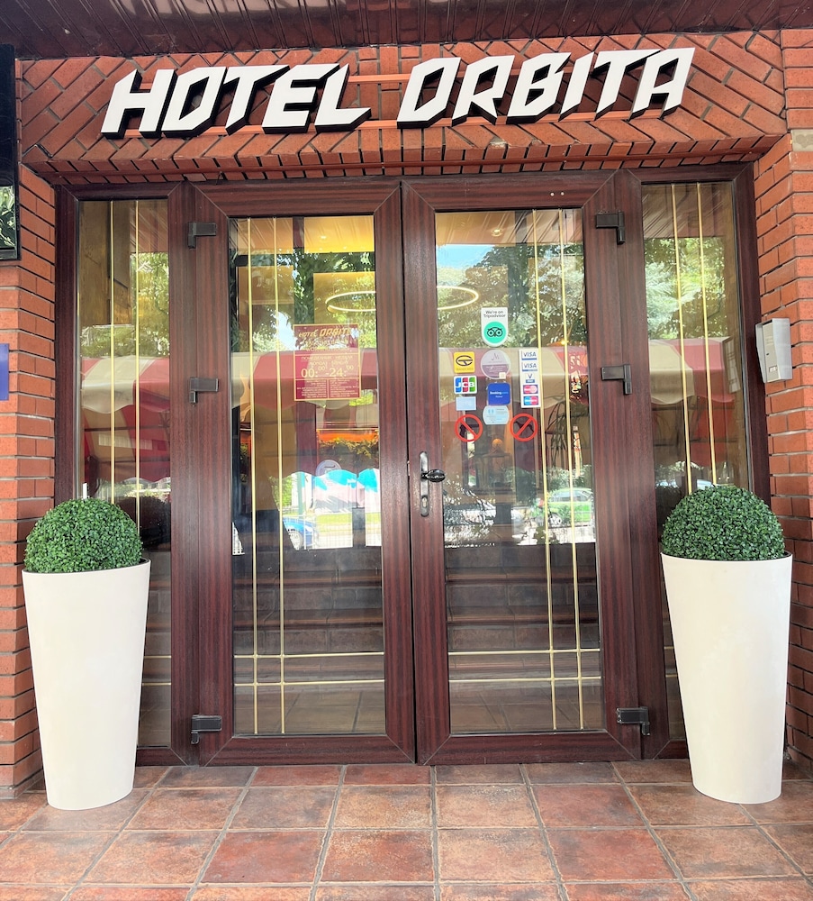 Orbita Hotel 36/49