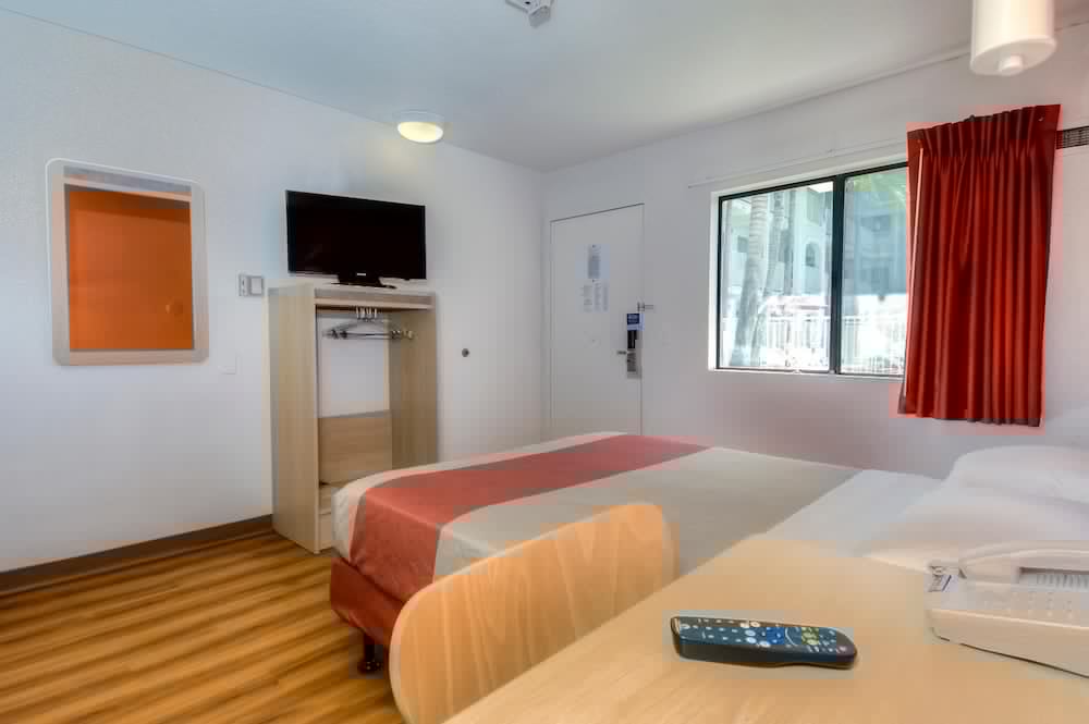 Motel6 Oceanside, CA 36/62