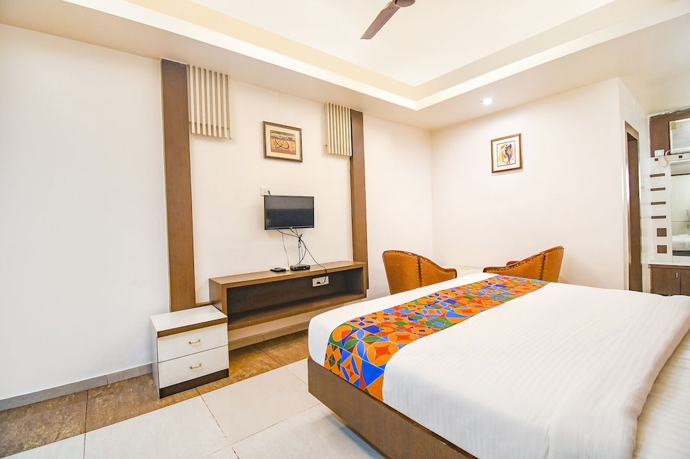 Fabhotel Emerald 14/36