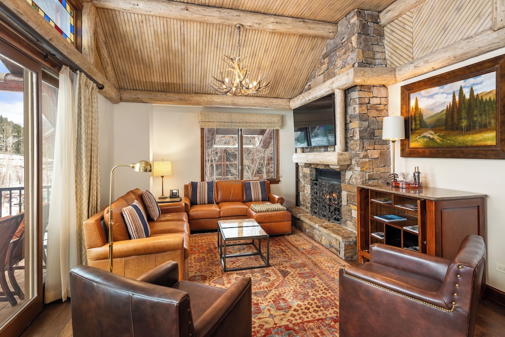 Ritz-Carlton Club, Aspen Highlands by Frias 32/50