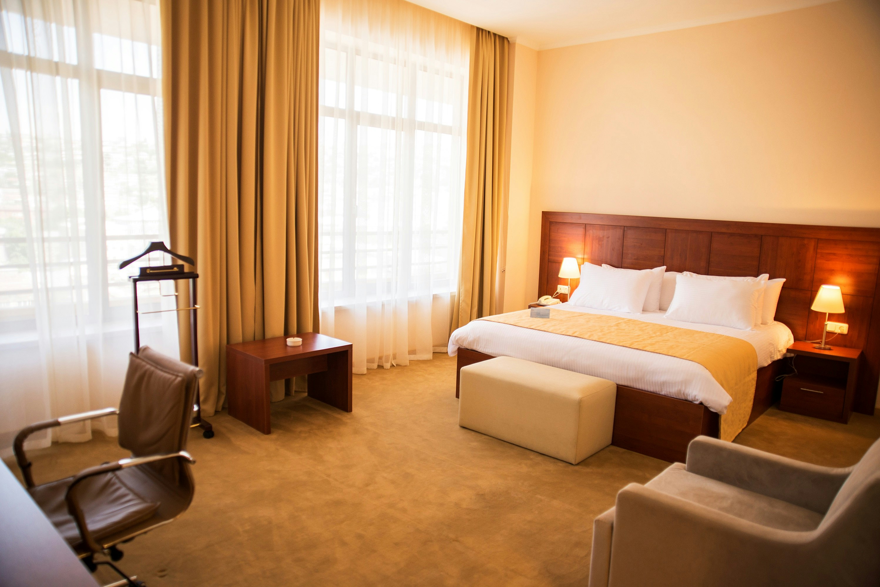ANI PLAZA HOTEL 7/56