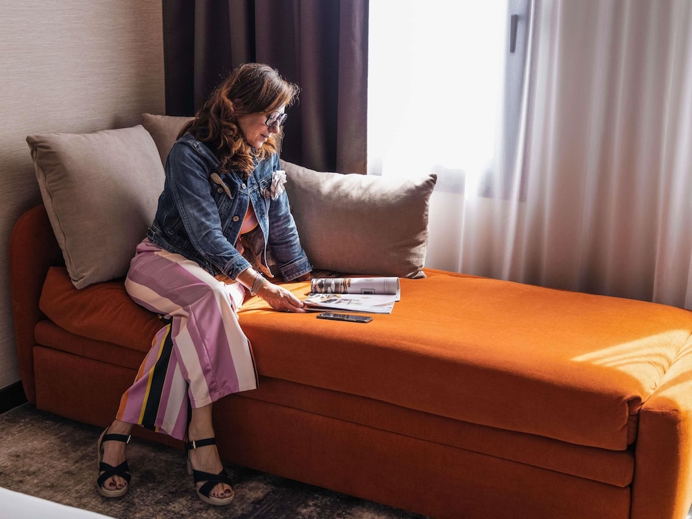 Novotel Paris Suresnes Longchamp 9/48