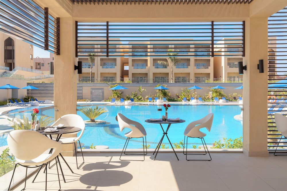 Cleopatra Luxury Resort Sharm Adults Only +16 42/58