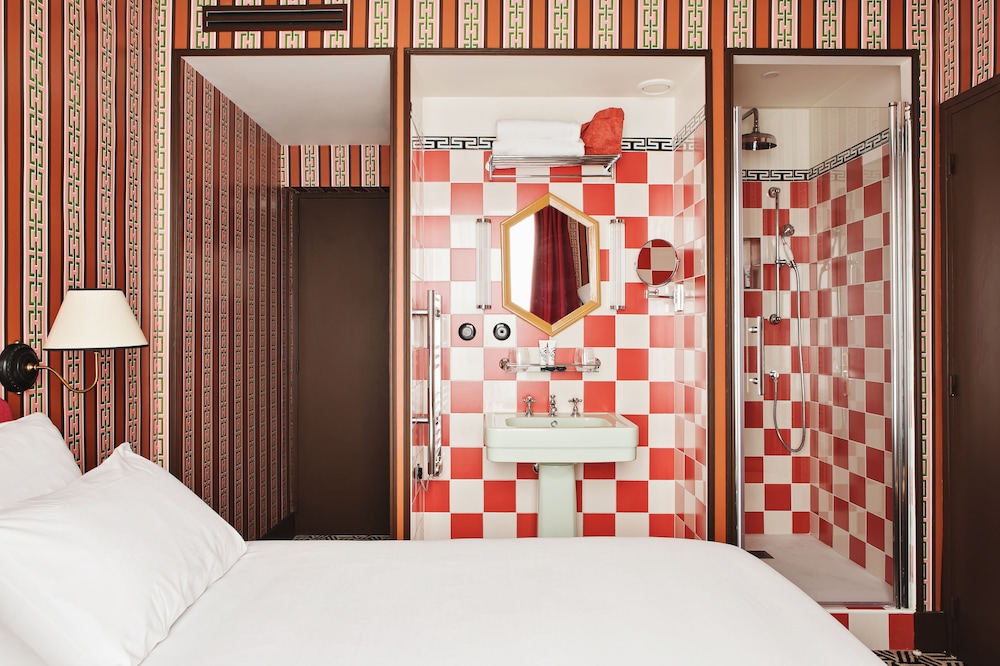Hotel Les Deux Gares 12/77