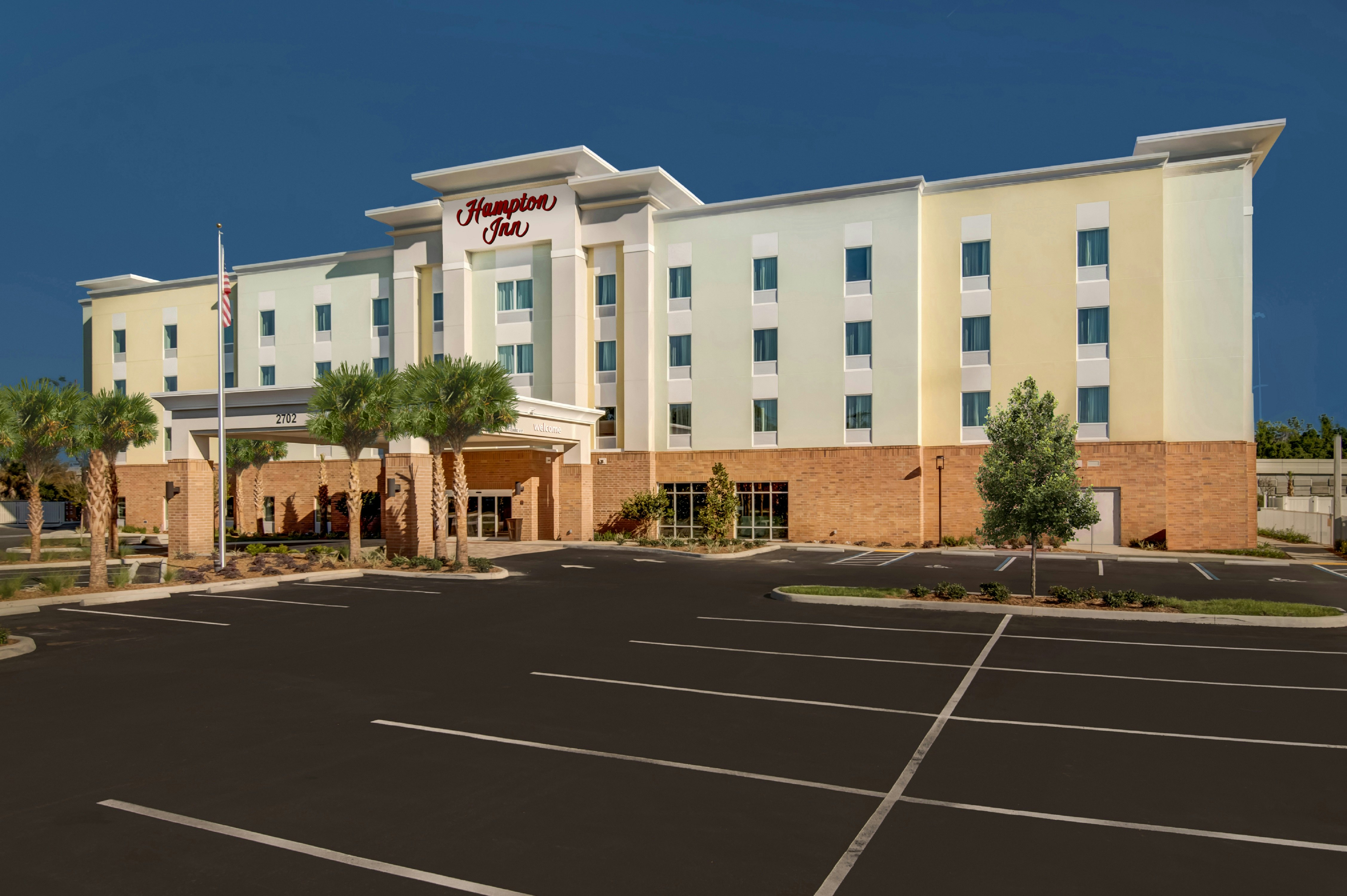Hampton Inn Plant City 44/45