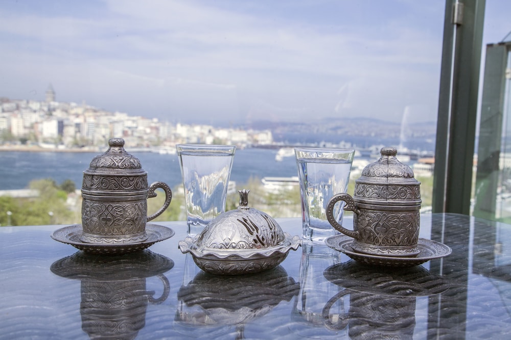 HHK Hotel 40/50