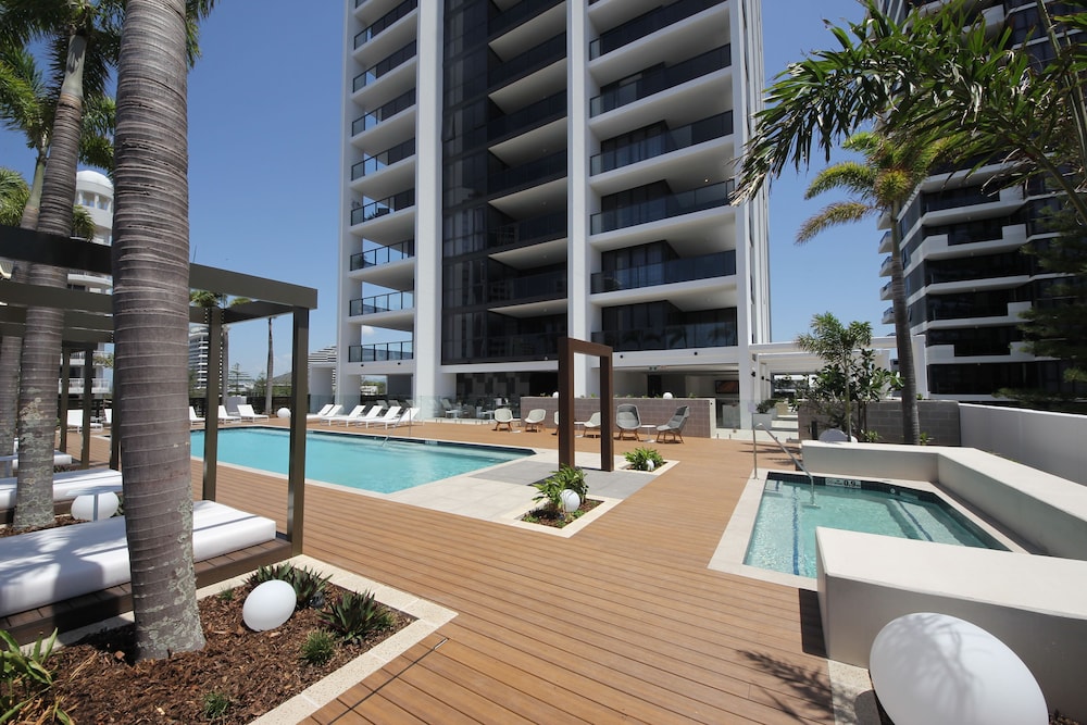 Qube Broadbeach 49/50