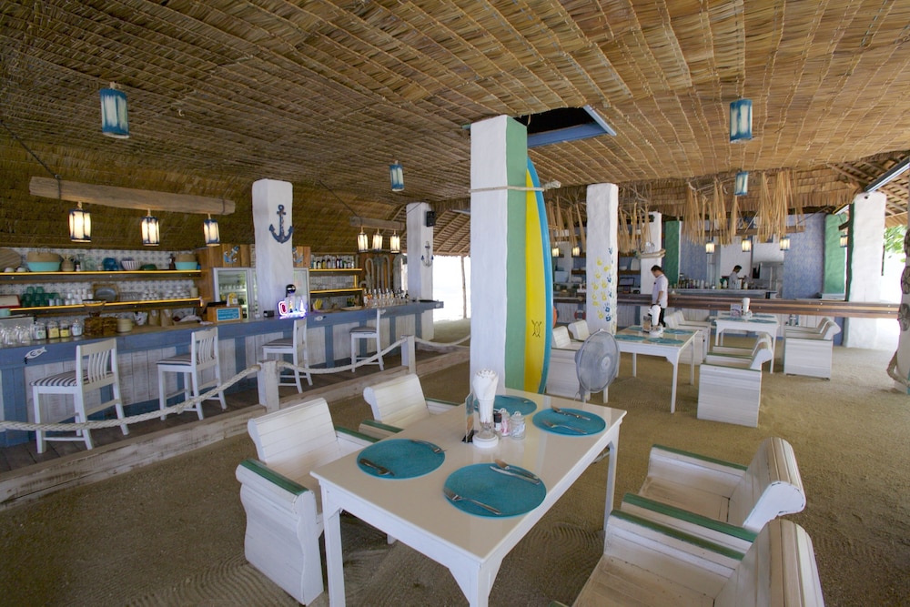 Lime N Soda Beachfront Resort 29/50