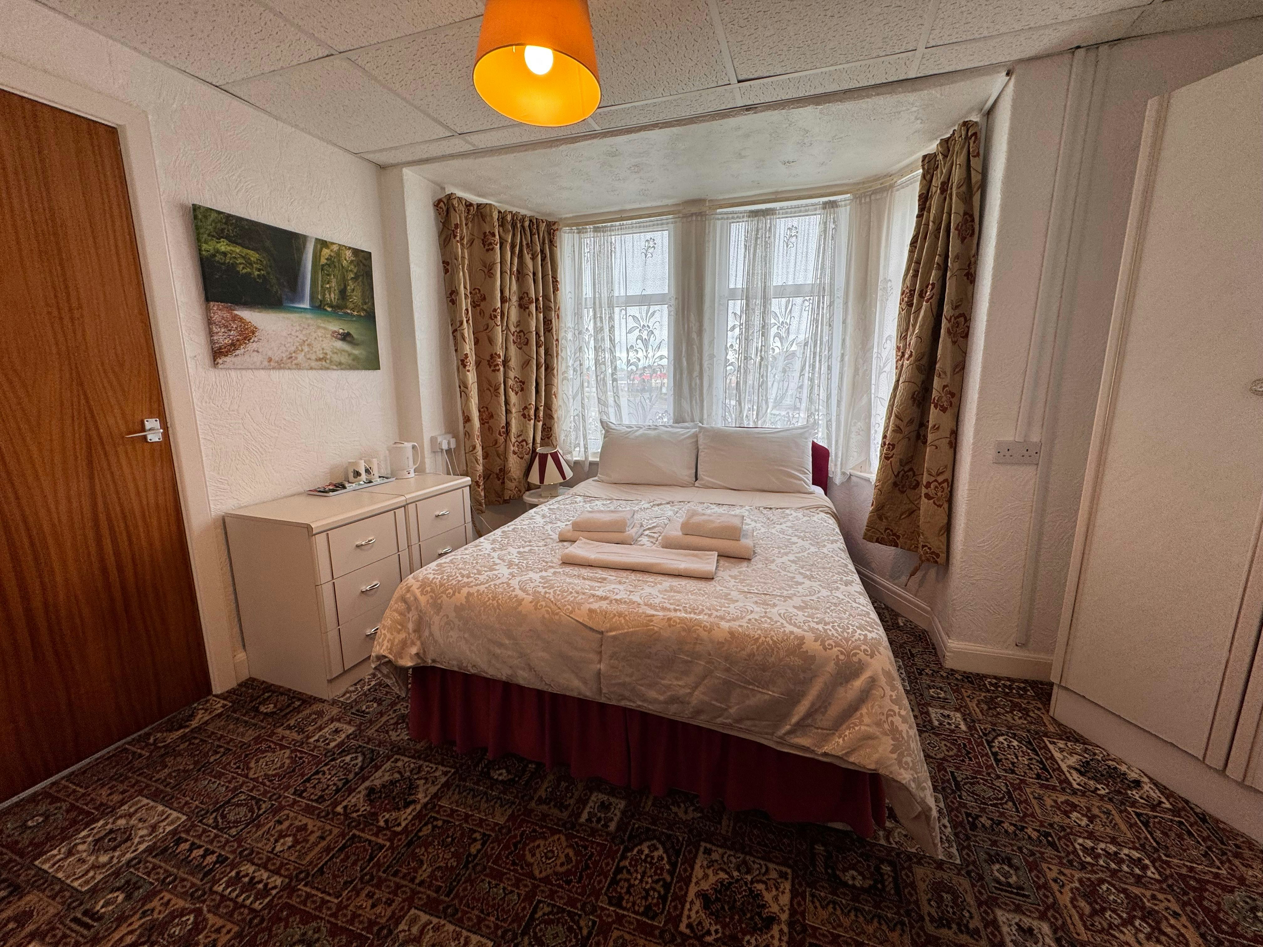 STANDARD DOUBLE ROOM