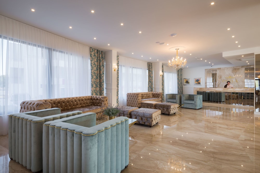 Hotel Perla 24/50