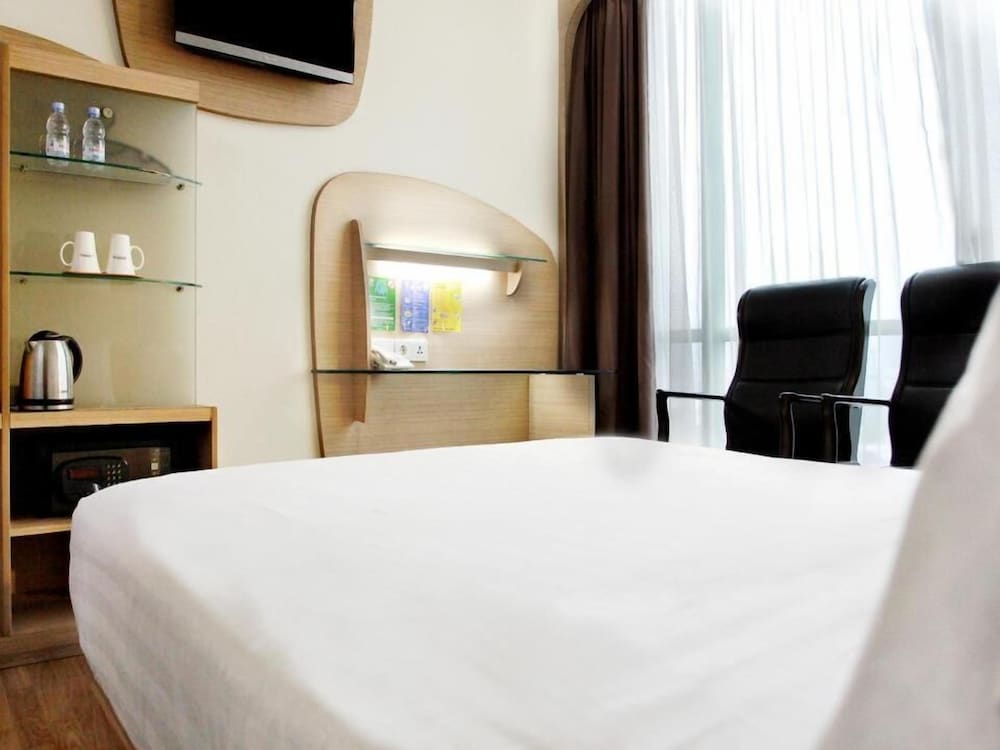 Business Hotel Tomang Jakarta 29/64