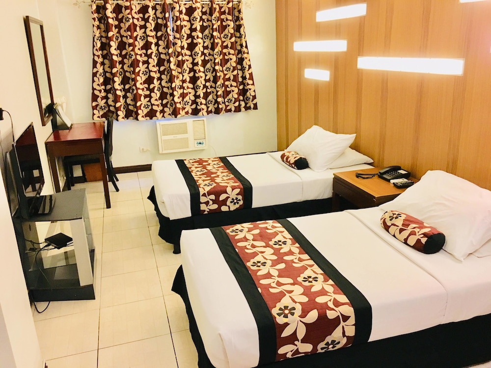 Jupiter Suites 13/50