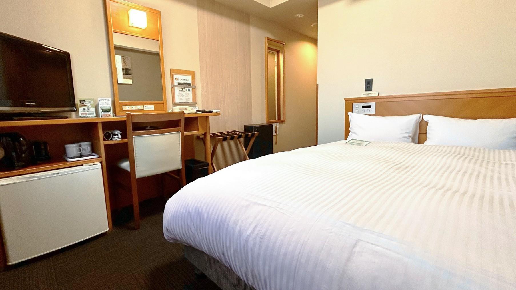 Semi Room, Standard, Semi Double Bed, Smoking