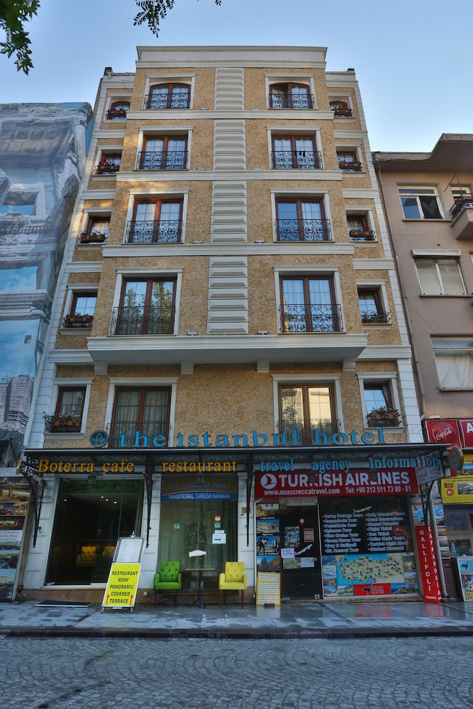 THE ISTANBUL HOTEL 4/50