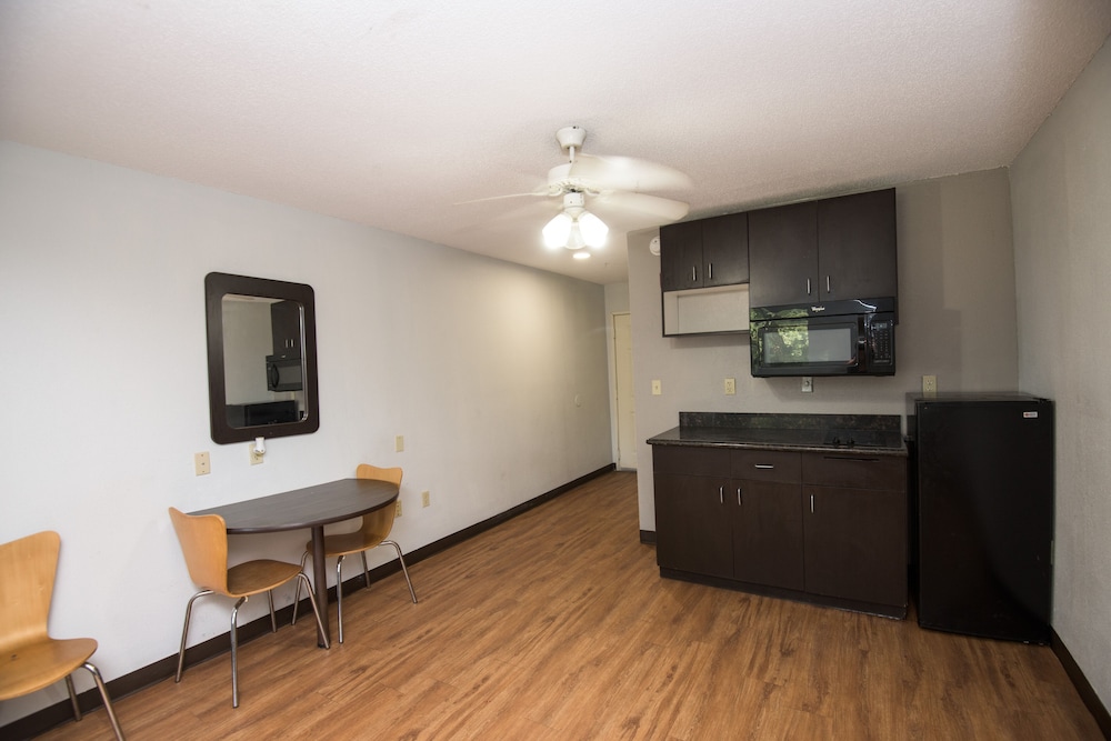 Motel6 New Iberia, LA 34/58