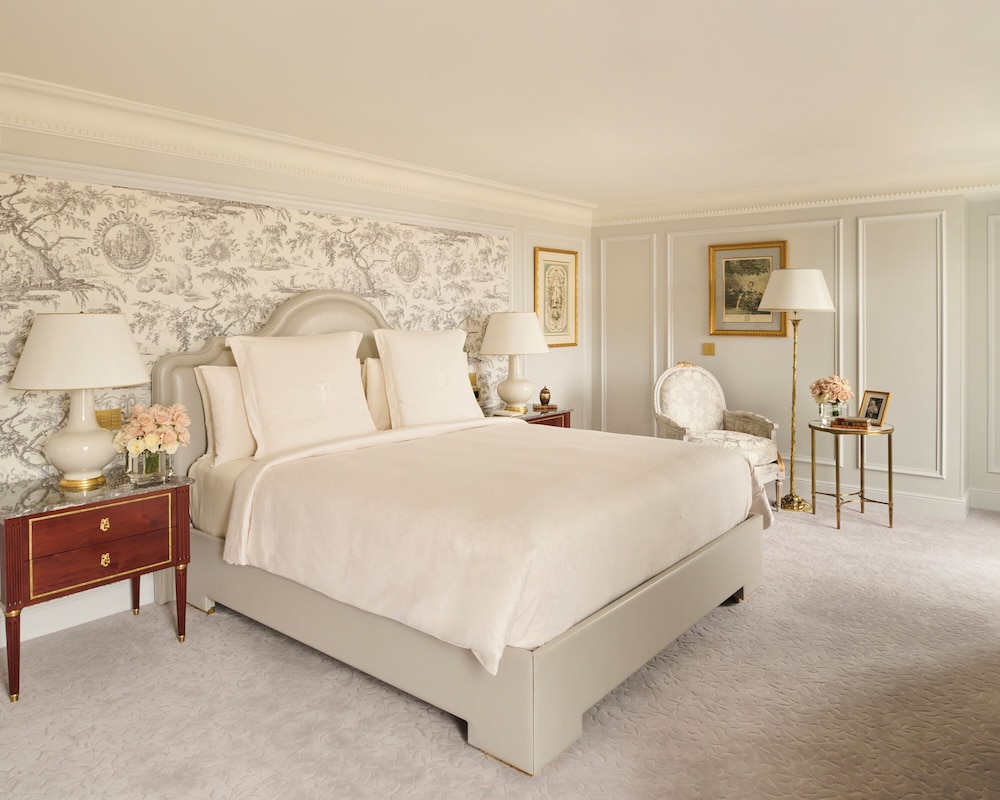 DUPLEX, SUITE, KING BED, CITY VIEW
