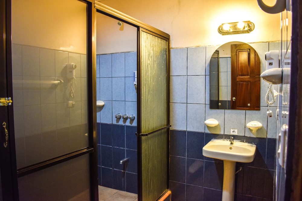 Hostel La Choza Inn 60/60