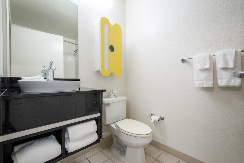 Studio 6 Extended Stay - Roswell, GA - Atlanta 55/59