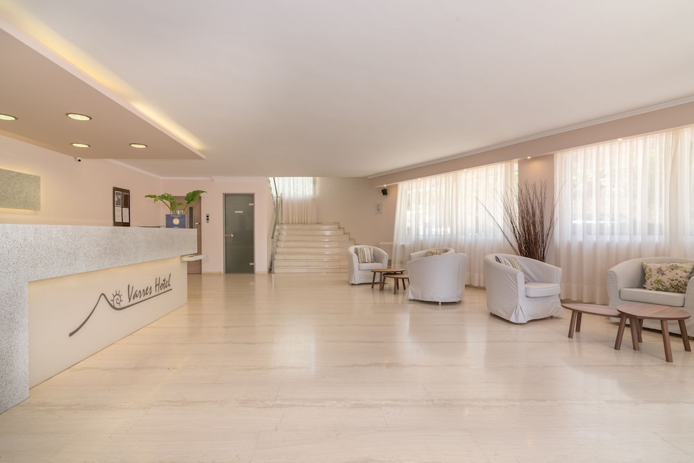 Varres Hotel 7/50