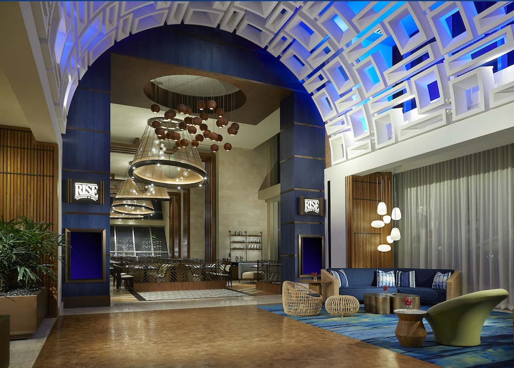 The Guitar Hotel at Seminole Hard Rock Hollywood 32/50