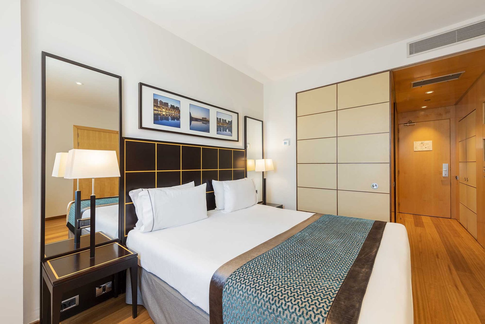 Eurostars Gran Valencia 10/50