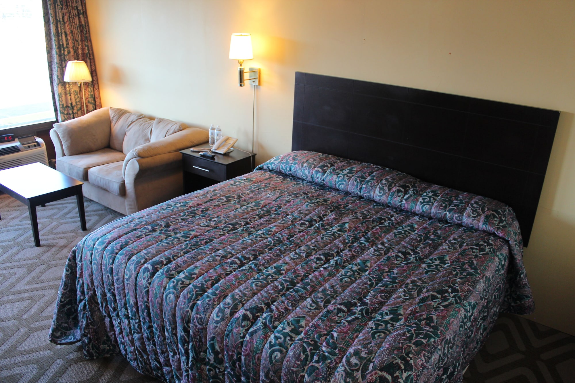 STANDARD, KING BED