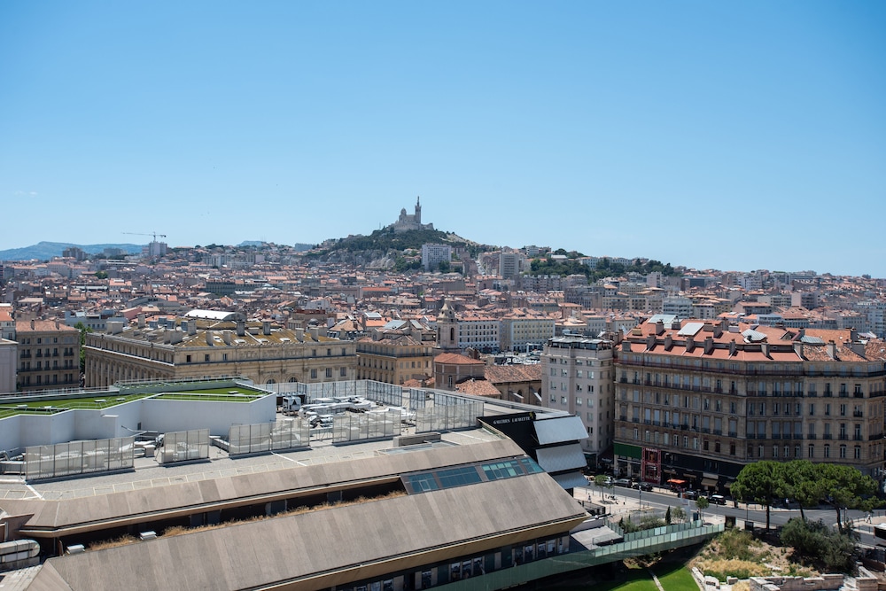Mercure Marseille Centre Vieux Port 62/66