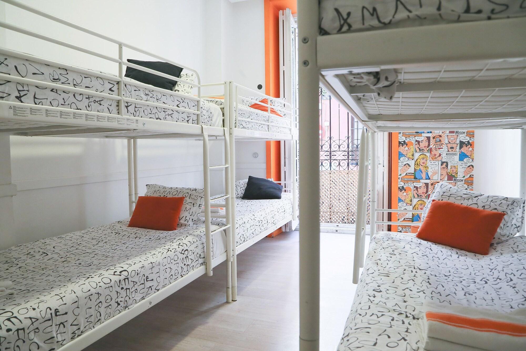 Hostels Meetingpoint 32/55