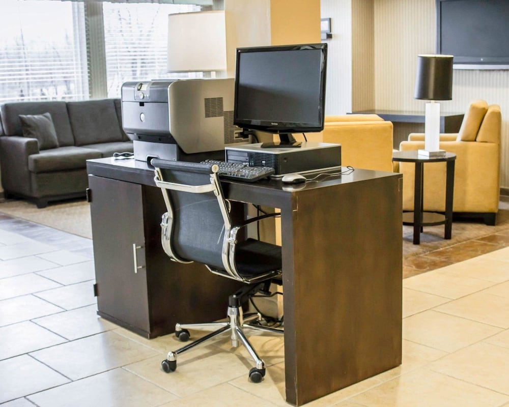 Quality Inn & Suites Chambersburg Northeast 41/47