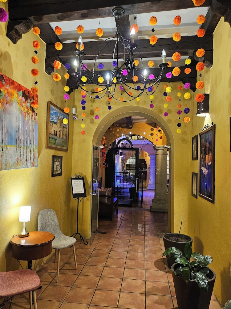 Hotel Casa Divina Oaxaca(formerly Villa Vera Oaxaca) 9/73