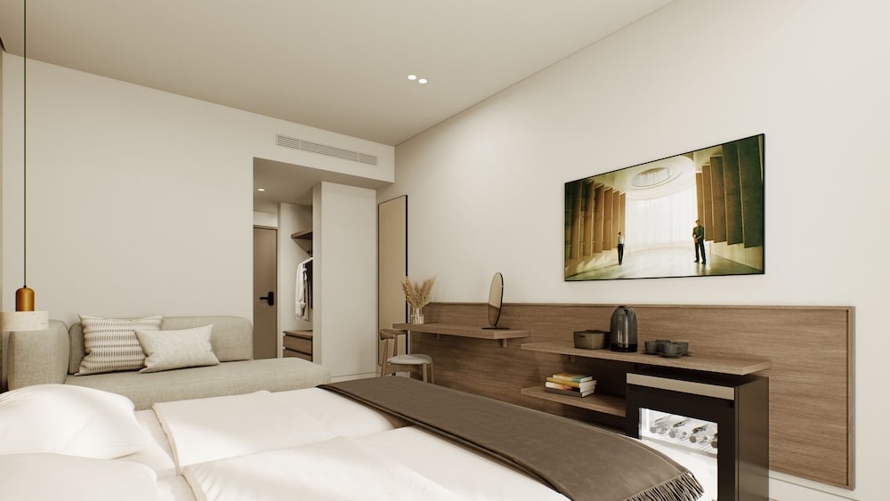 1 BEDROOM, FAMILY, KING AND TWIN BEDS