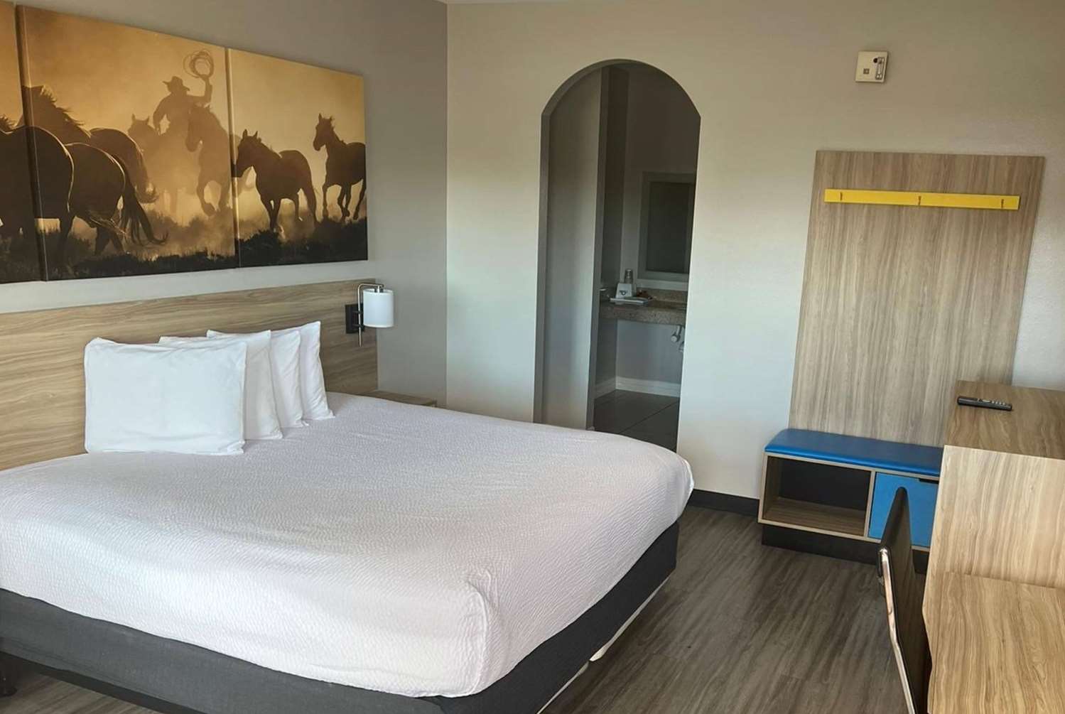 Days Inn By Wyndham Humble/Houston Intercontinental Airport 13/33